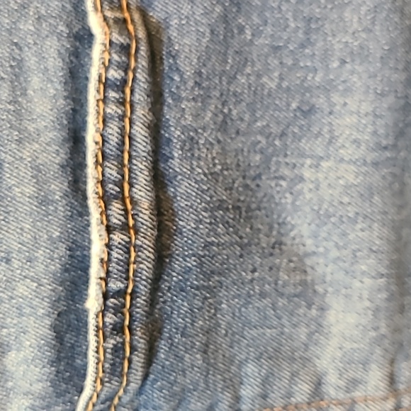 Indigo Rising Slightly Distressed Denim Shorts Size 5/27 - Picture 4 of 11